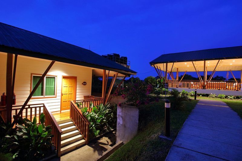 Nature Lodge Sepilok Sandakan Exterior photo